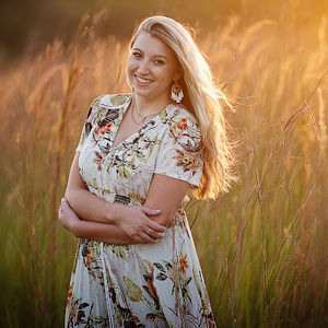 Meet your Posher, Ava